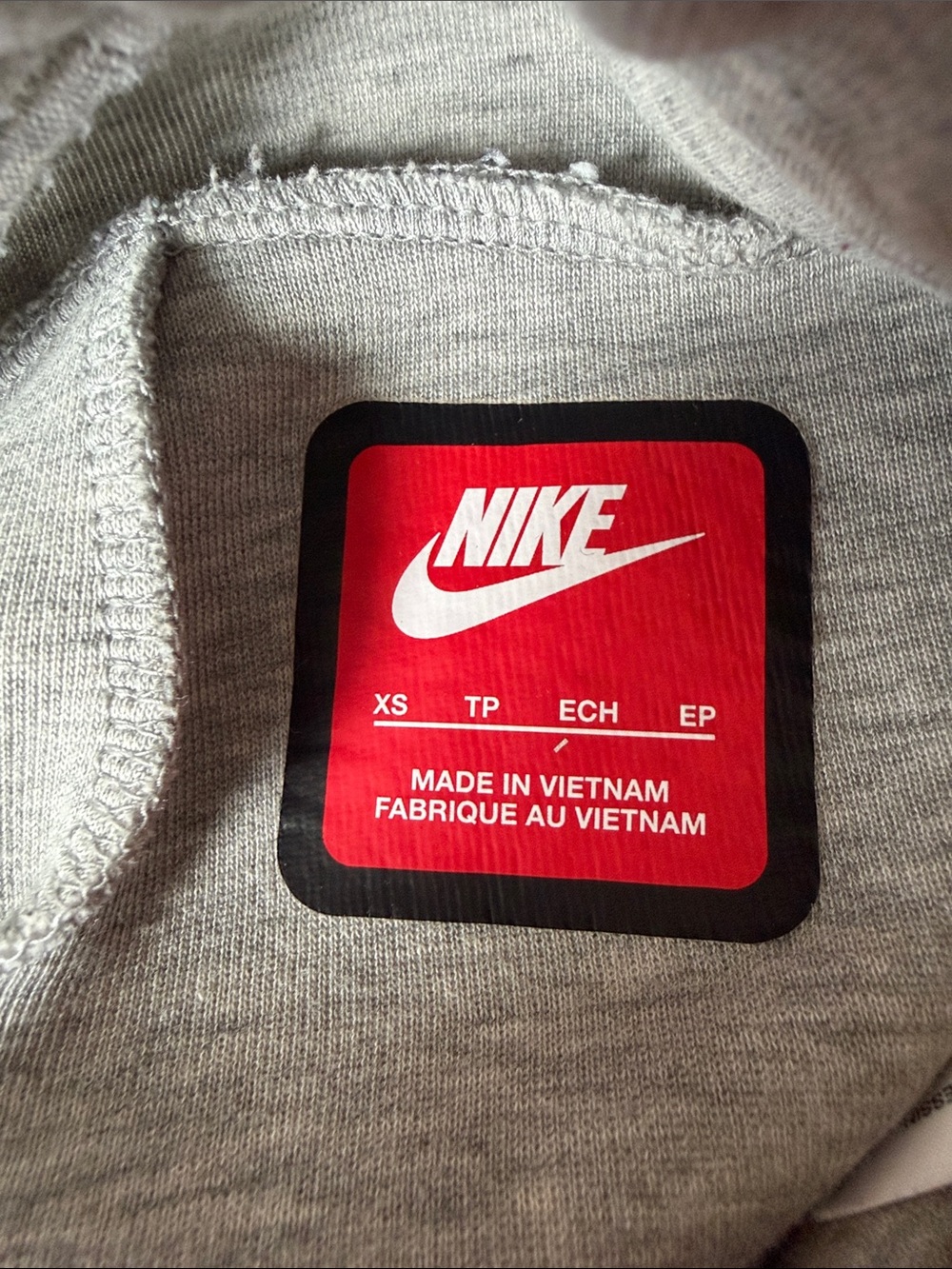 Nike Tech - Picture 4 of 8